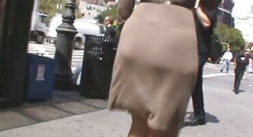 cosplay cương thi sex Le LunaI Luna kéo quả bóng của bạn bè của con trai mình trong khi chết phim sex tu quay tiệt.